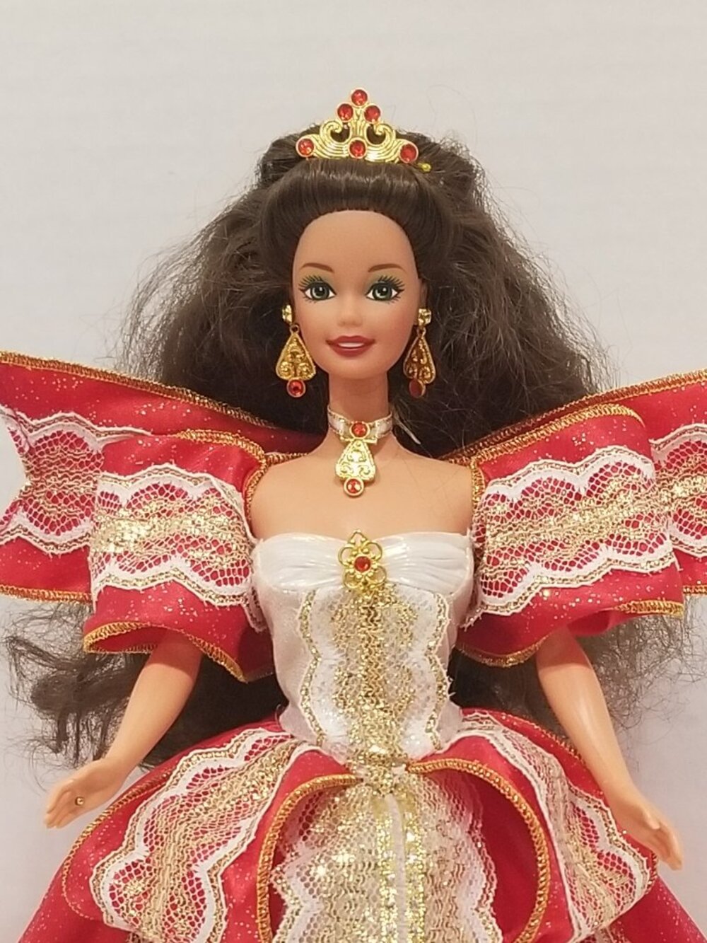 1997 Happy Holidays Barbie 10th Anniversary Doll, VGUC-EUC - Picture 2 of 12